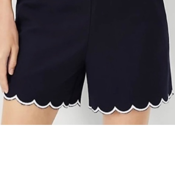 Ann Taylor navy blue shorts with white scalloped trim and side zip. NWT Size 4 - Picture 7 of 15